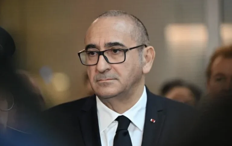 France warns of violence as Yellow Vests, students prepare for Paris protests