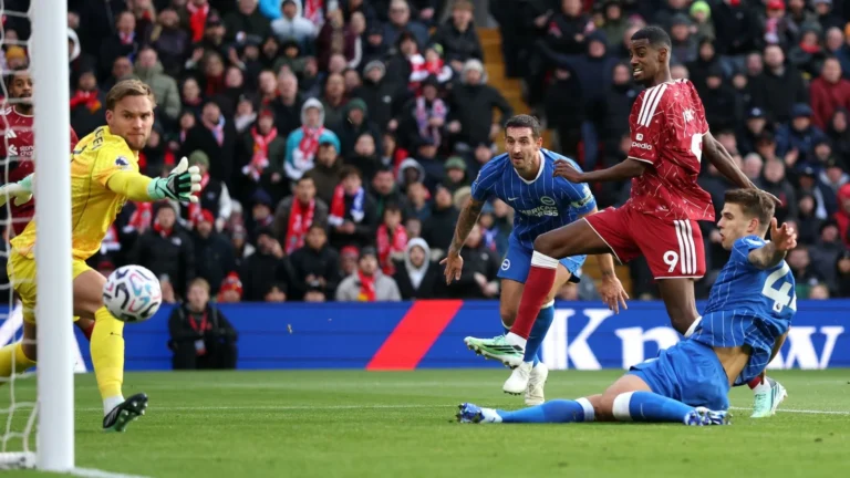 ليفربول يُسقط برايتون.. ويقتحم المربع الذهبي