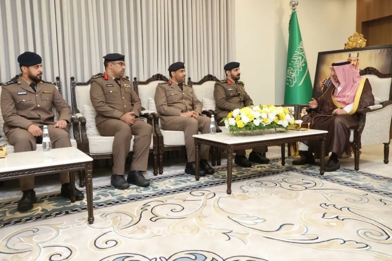 أمير نجران يطّلع على تقرير أعمال مديرية الدفاع المدني بالمنطقة