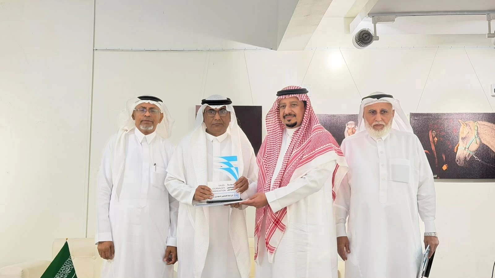 «صحفيو جازان» يستضيف الصميلي وباجعفر في «حديث الإعلاميين»
