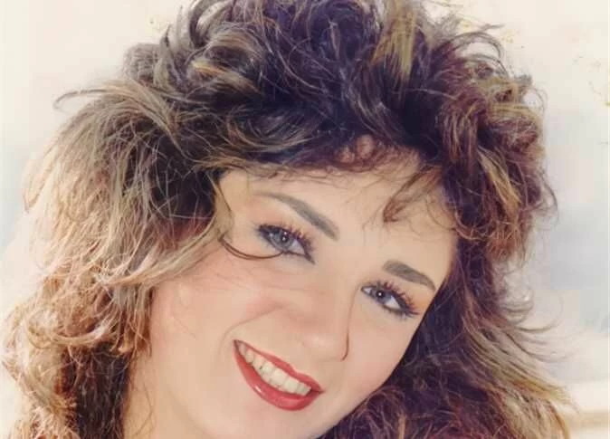 ما حقيقة الصورة المتداولة لإيمان الطوخي؟ نجل شقيقتها يكشف التفاصيل