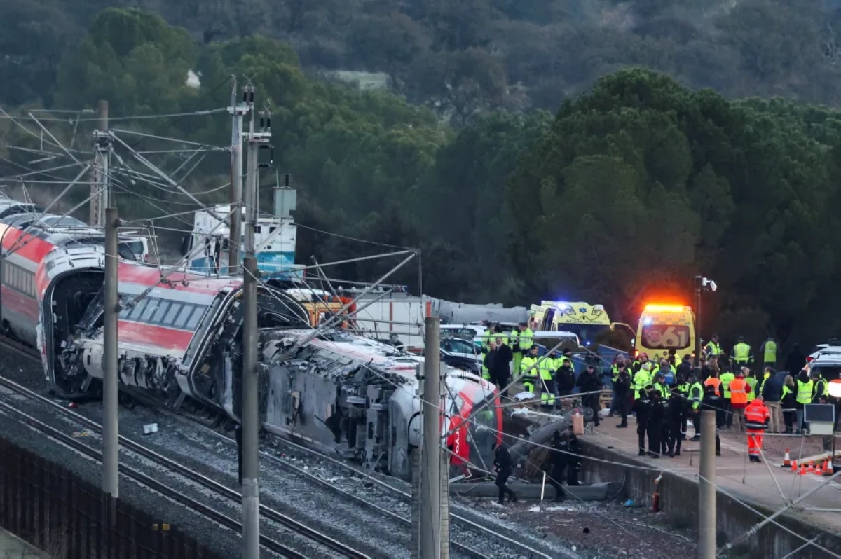 Saudi FM calls Spanish counterpart to offer condolences over deadly train crash