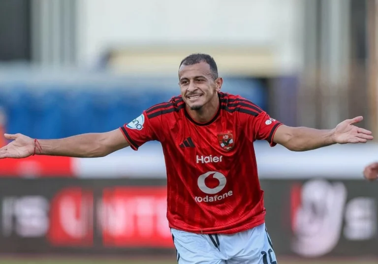 الأهلي يتخطى مودرن سبورت.. ويستعيد وصافة الدوري المصري