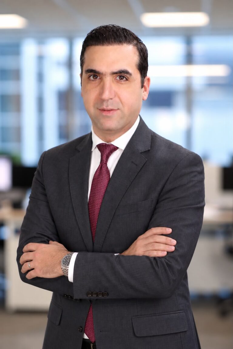 الرئيس السوري يعين عمر سامر الحلبي مستشارًا للشؤون الاقتصادية ورئيسًا لمجلس إدارة الصندوق السيادي السوري