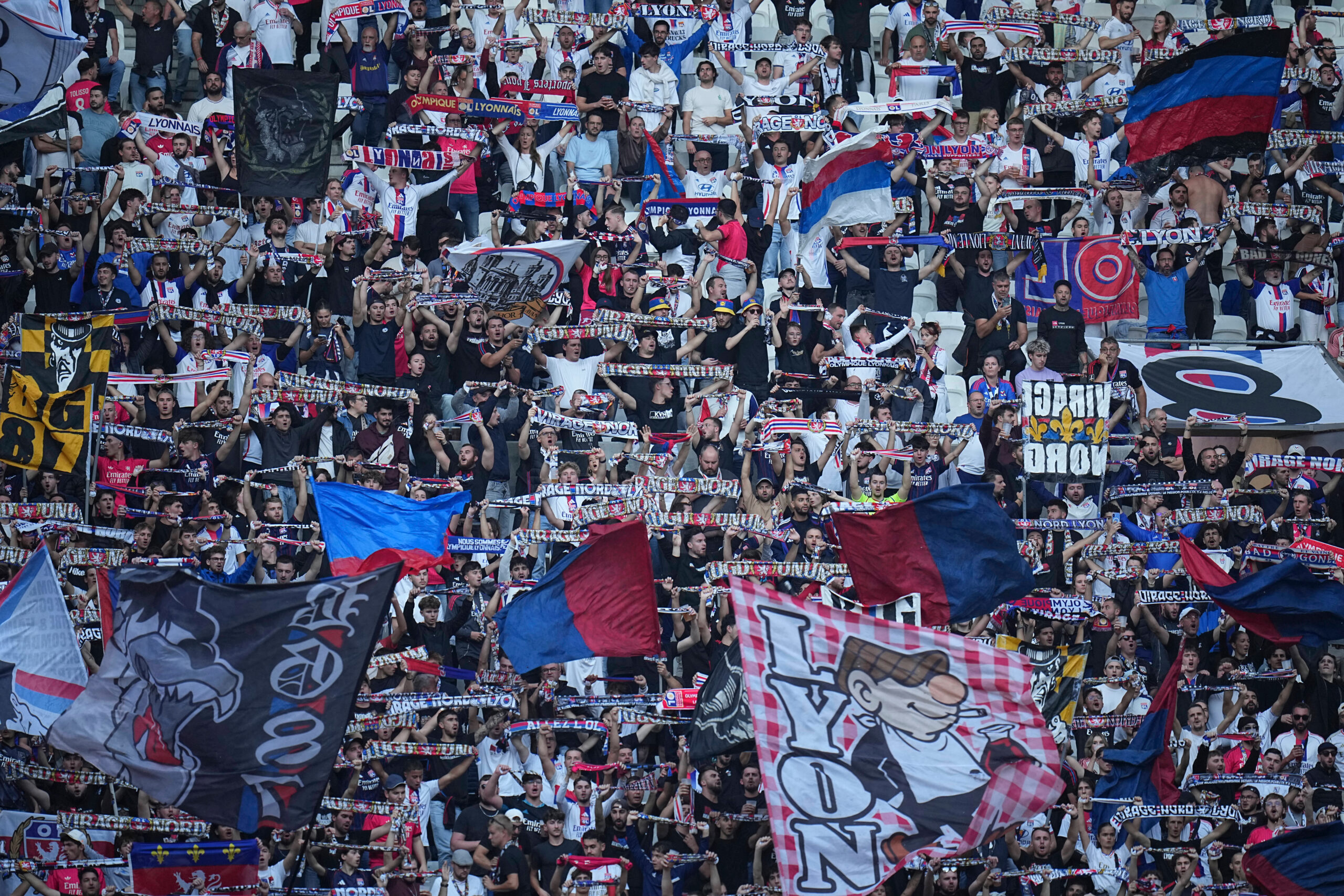 UEFA fines Lyon, Hajduk Split and Trabzonspor for fan behavior in Europe