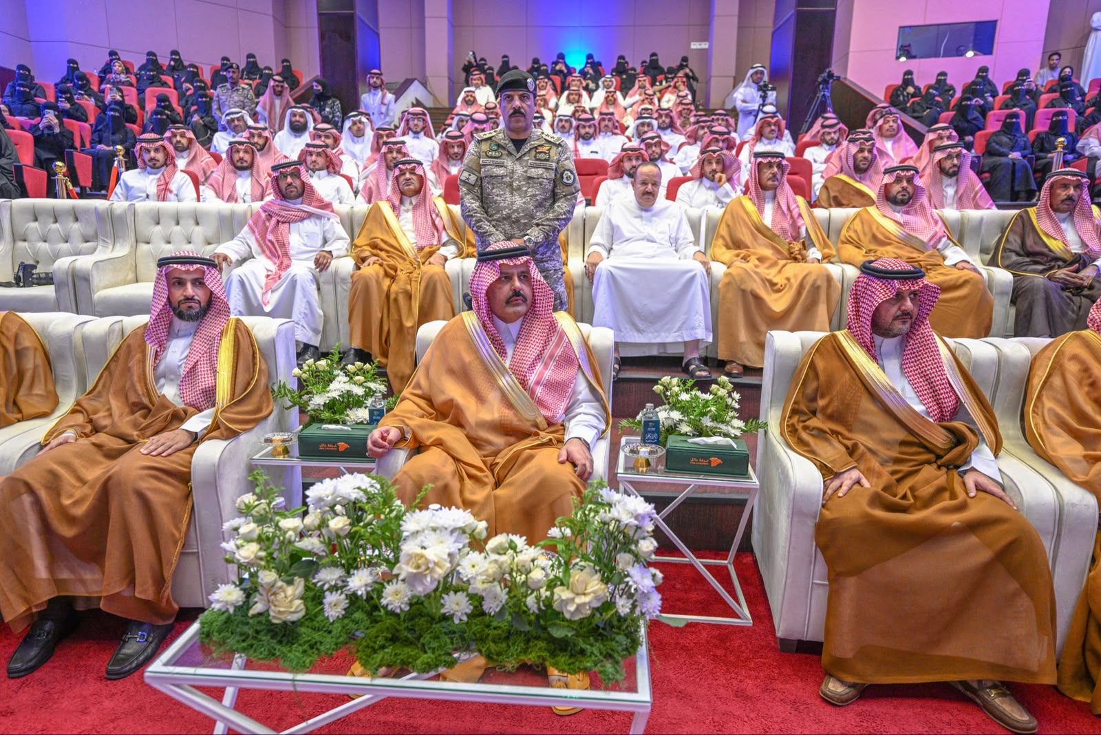 أمير حائل يرعى حفل تدشين الملتقى القانوني لقطاع الأعمال