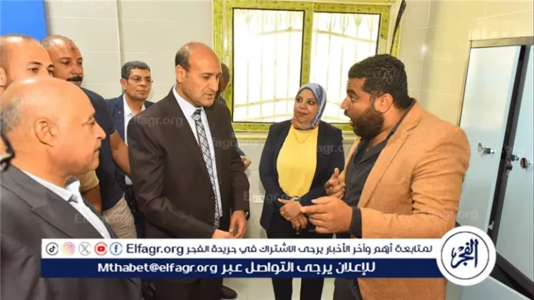 محافظ أسيوط يتفقد الوحدة الصحية بالعونة بساحل سليم ويتابع انتظام الخدمات الطبية والتطعيم ضد الحصبة