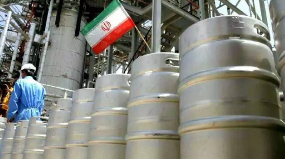 طهران ترفض إخراج اليورانيوم وتعلن شروطها لمحاورة الأمريكيين