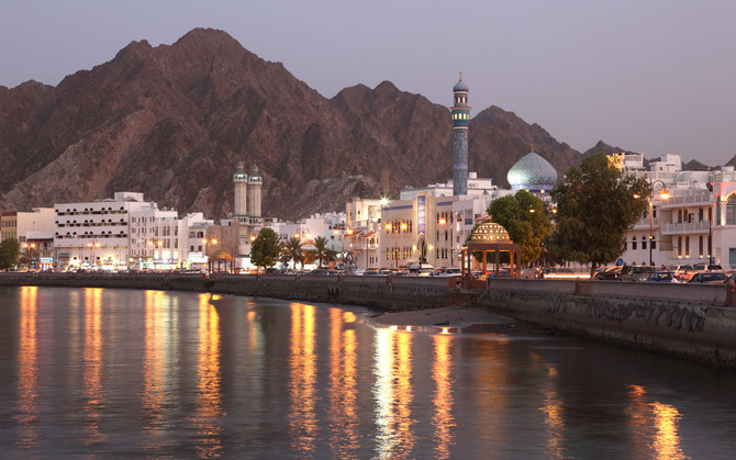 Oman’s business activity expands as wholesale, retail sector grows 5% 