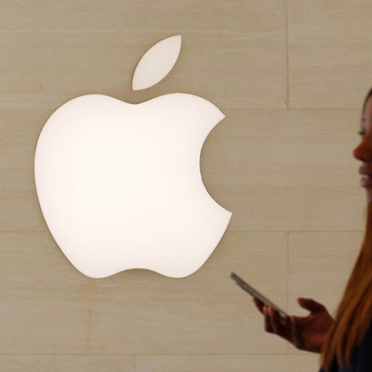«آبل» تطلق تحديث iOS 27.2 وتدعم سيري بخمس لغات جديدة