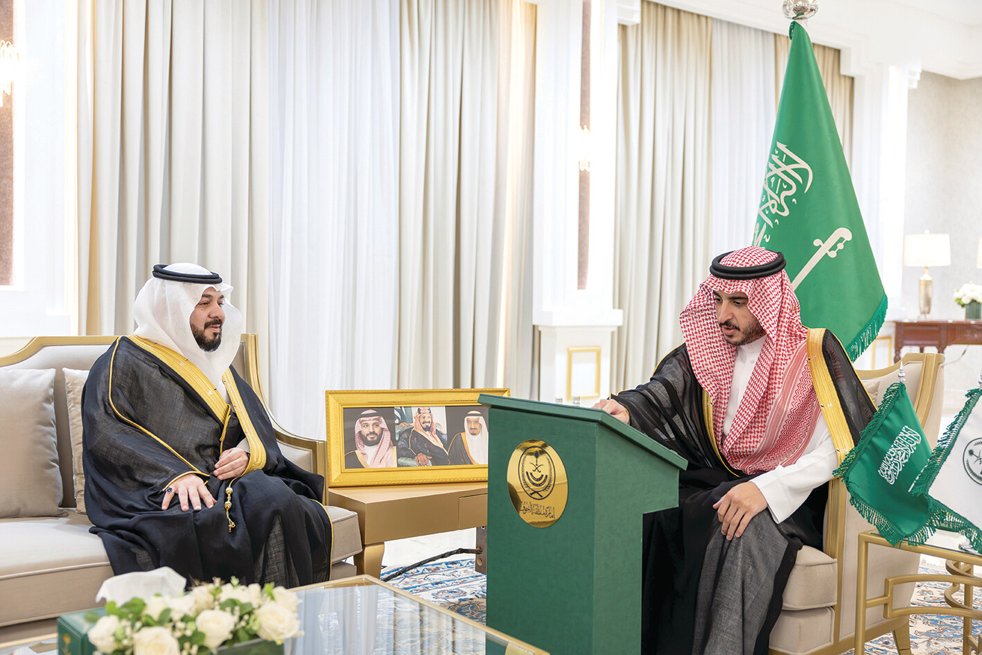 أمير الجوف يرأس اجتماع لجنة الدفاع المدني