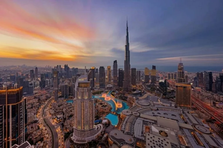 «اقتصادية دبي» و«بلومبيرغ إنفست» تُعرفان بمستقبل الثروات