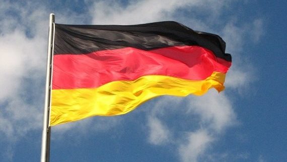 ألمانيا تشغّل نظامًا لرصد الطائرات المسيّرة في مطار برلين بعد 7 توقفات لحركة الطيران