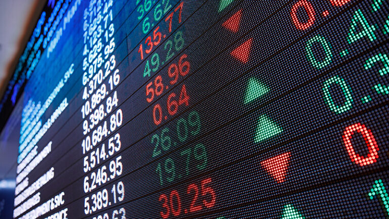 الأسهم السعودية تغلق منخفضة عند مستوى 10376 نقطة