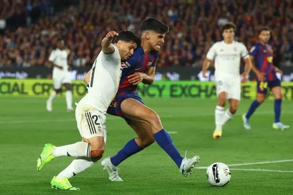 أرقام تكشف الفارق بين عملاقي إسبانيا.. ريال مدريد ينفق 910 ملايين وبرشلونة 490 مليوناً