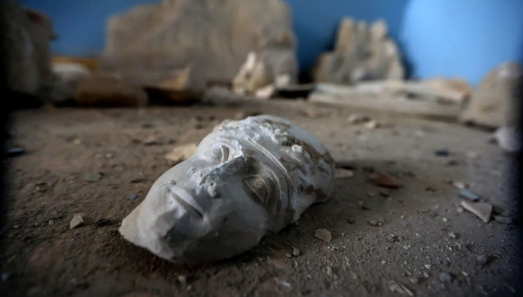 When archaeological remains disappear, what remains of identity?
