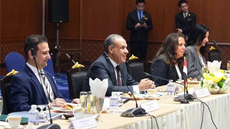 مصر وتايلاند تفتحان آفاقًا جديدة للشراكة السياسية والاقتصادية خلال أعمال اللجنة الوزارية المشتركة الثالثة ببانكوك