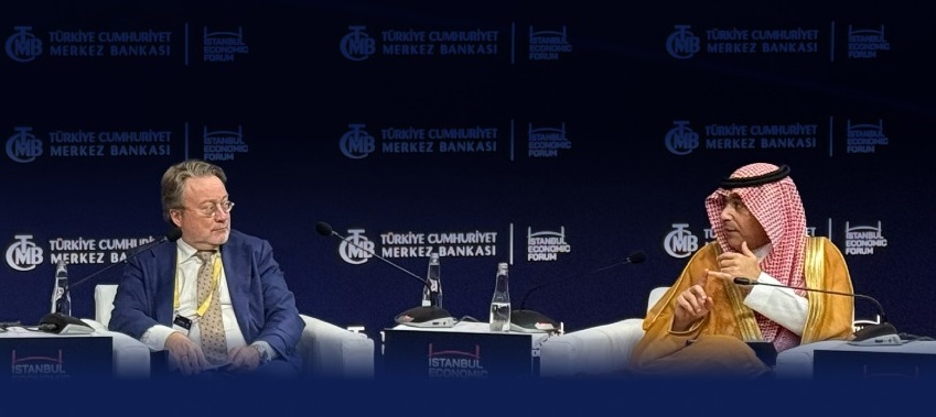 السياري: الاقتصاد العالمي أظهر مرونة ملحوظة أمام التوترات الجيوسياسية المتوالية