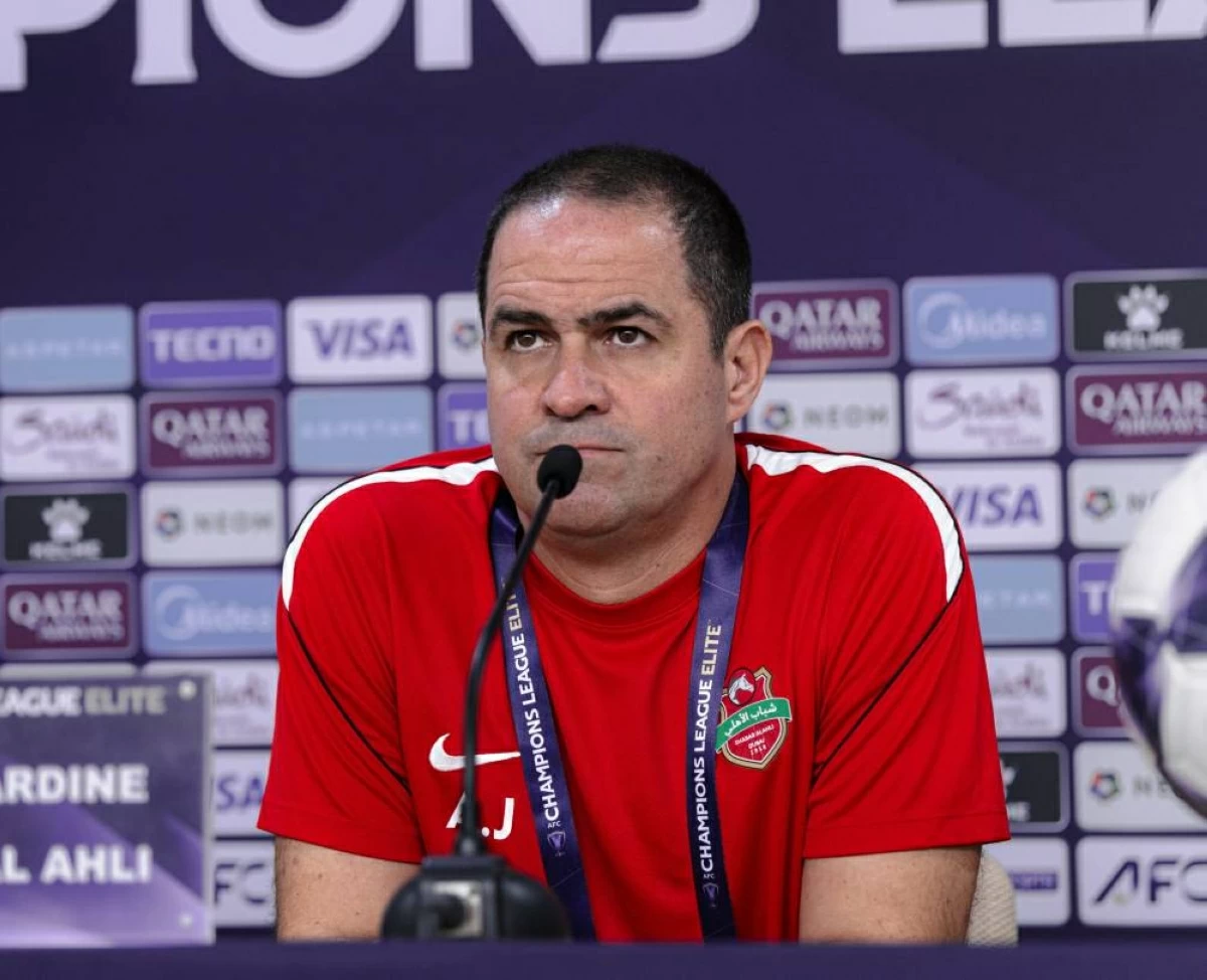 جاردين: شباب الأهلي يسعى لفك ارتباط النقاط مع الاستقلال