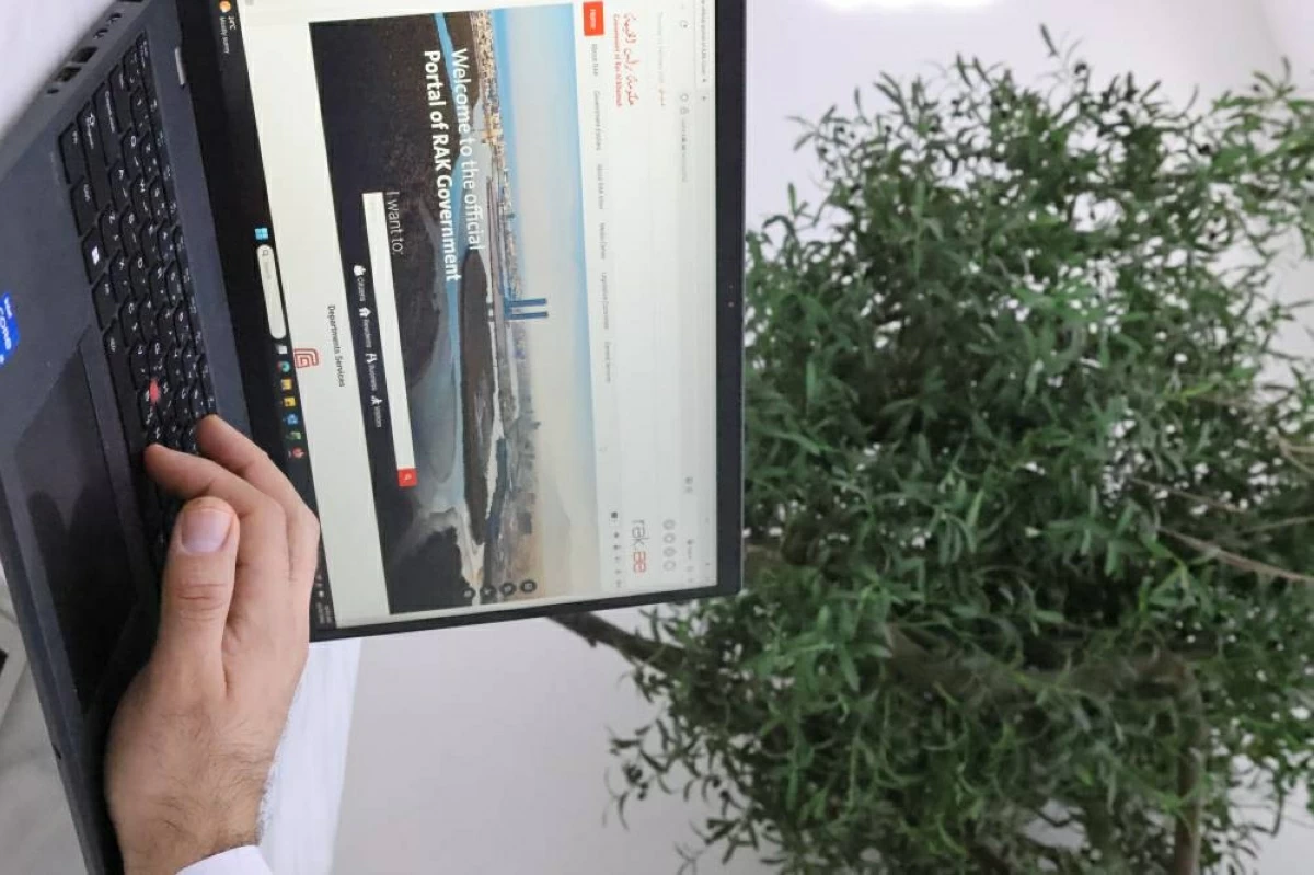 «اقتصادية رأس الخيمة»: إنجاز 12600 معاملة إلكترونية