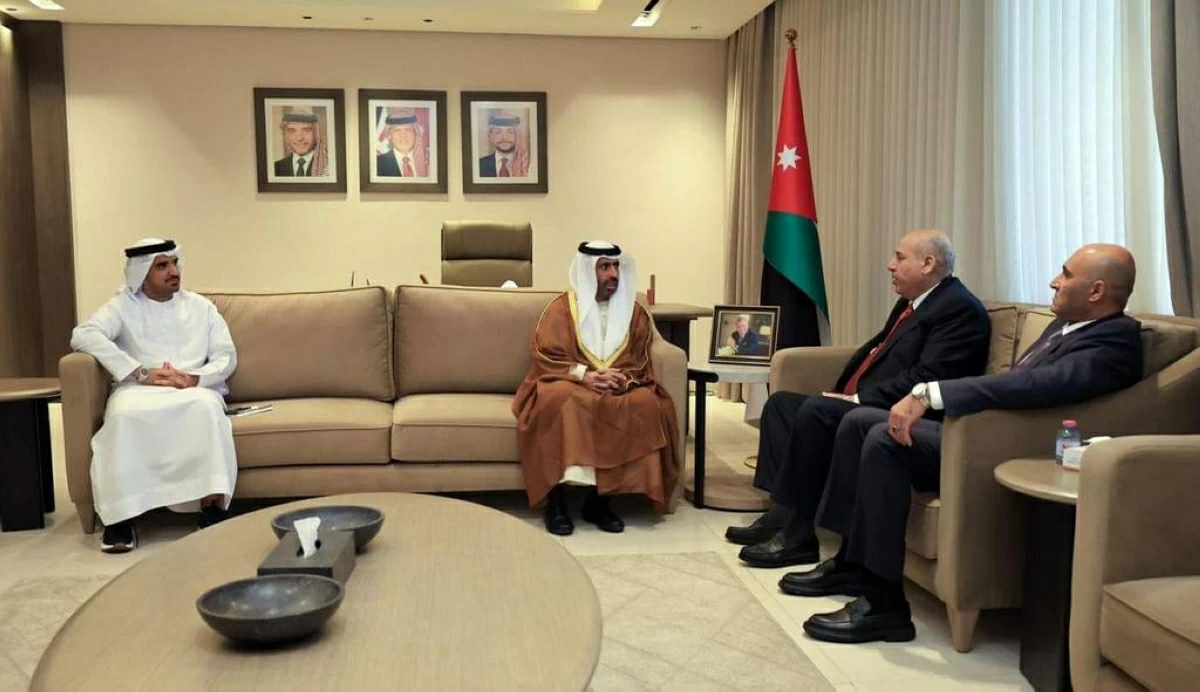 سفير الإمارات ورئيس مجلس النواب الأردني يبحثان التعاون