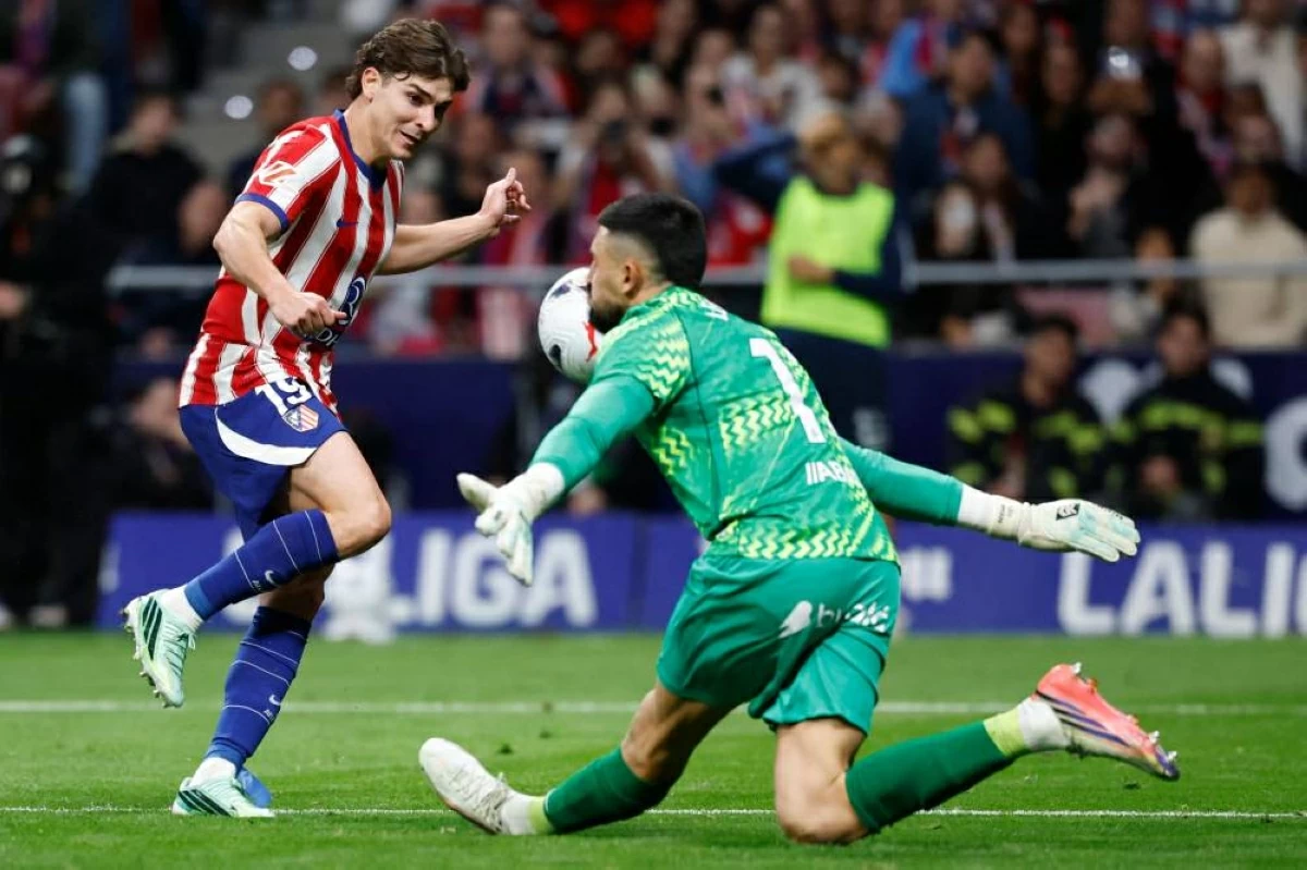 ألفاريز يقود أتلتيكو مدريد لفوزه السادس على التوالي