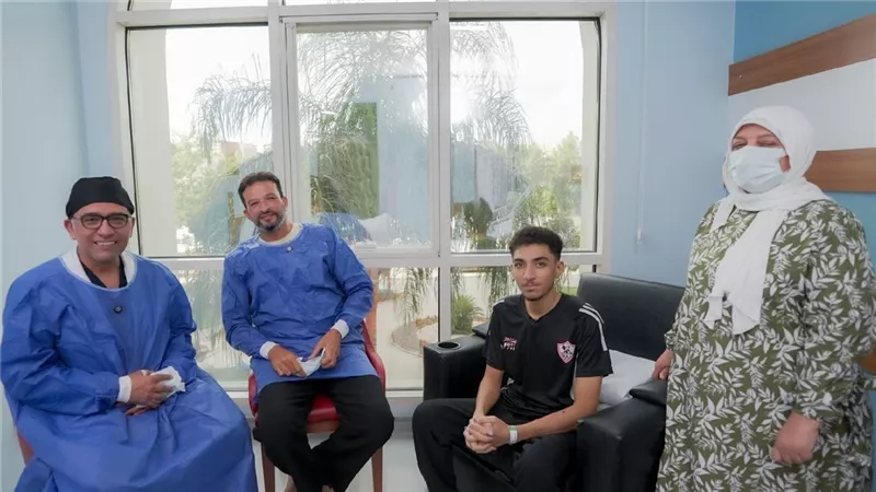فرصة جديدة للحياة.. عمر يستعيد أمل العودة لكرة القدم بعد زراعة الكبد بمستشفى الناس