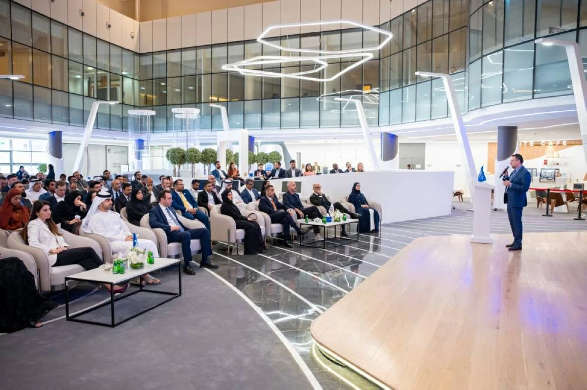 «الإمارات المالي» و«فيزا» يبحثان مستقبل التجارة المدعومة بالذكاء الاصطناعي