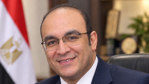 بالرقم القومي فقط.. تسهيلات جديدة من التأمين الصحي لتجديد البطاقة لأصحاب المعاشات