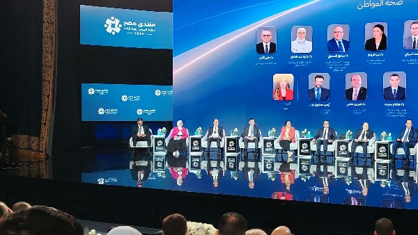 عالية عبدالفتاح تؤكد ضرورة وصول تطوير المنظومة الصحية للمناطق النائية