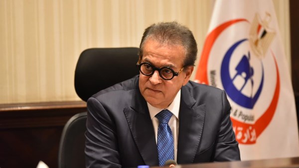 وزير الصحة يلتقي رئيس جمعية الأطباء المصريين بلندن لبحث تعزيز التعاون في التعليم الطبي والتدريب