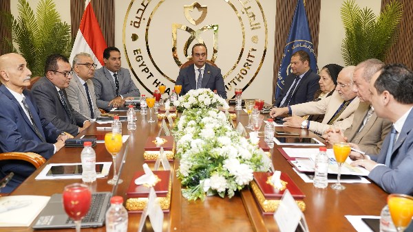 انتفاضة في الرعاية الصحية لتسريع وتيرة التأمين الصحي الشامل بالمحافظات