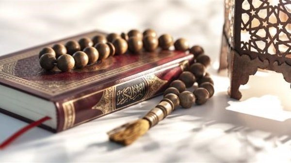 10 أوقات يستحب فيها الصلاة على النبي.. نور ورحمة وهداية ورعاية