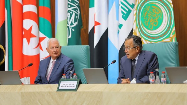 نبيل فهمي:  موقف الجامعة العربية ثابت في دعم حقوق الدول المتشاطئة على الأنهار الدولية