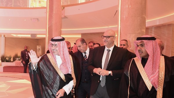 السفير السعودي ومحافظ الإسكندرية يشهدان إطلاق خط سياحي بحري جديد