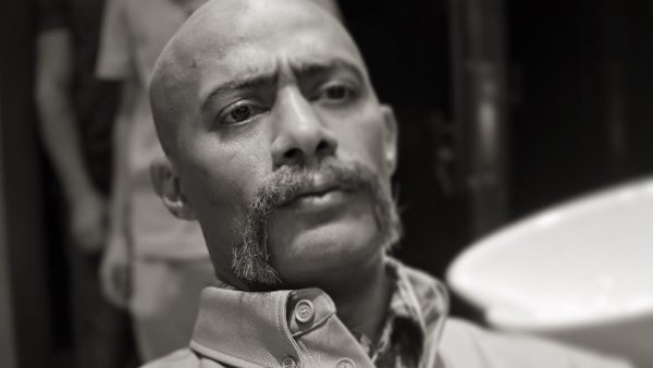 خناقة مع النمر.. محمد رمضان يطمئن جمهوره بعد إصابته أثناء تصوير «عشماوي»