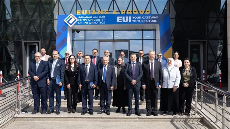 جامعة مصر للمعلوماتية تنظم جلسة حوارية لمناقشة سبل تسريع جهود التحول الرقمي بمشاركة ممثلي الحكومة والقطاع الخاص والأكاديميين