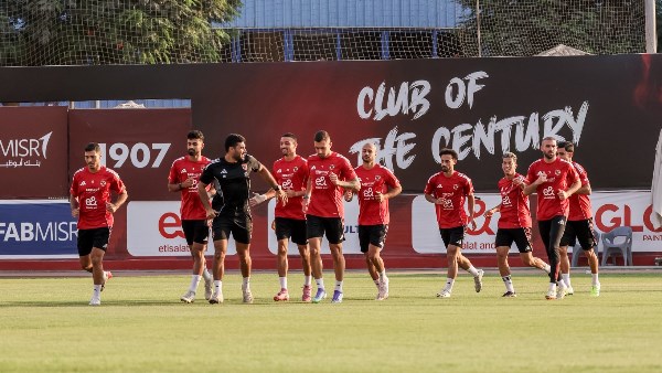 الأهلي يستأنف تدريباته استعدادًا لمواجهة مودرن سبورت في الدوري