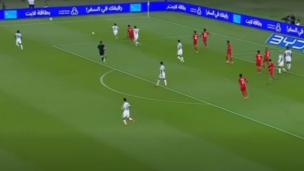 نصف نهائي كأس خليجي 27.. الإمارات تتقدم على عمان 1-0 في الشوط الأول