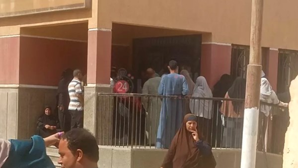 مُسن يتهم مديرة مكتب الشؤون الاجتماعية بالفيوم بإصابته