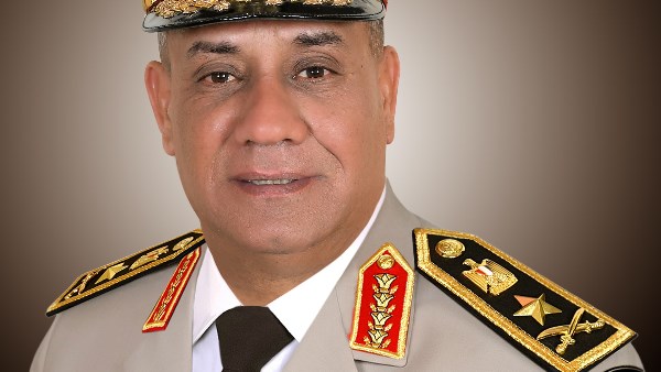 وزير الدفاع يشهد إجراءات تفتيش الحرب لأحد تشكيلات المنطقة الشمالية العسكرية.. فيديو وصور