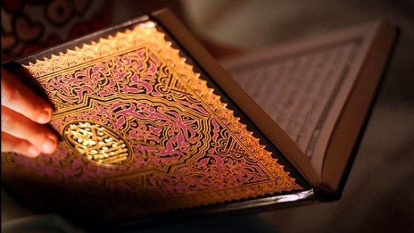 حكم الرقية بالقرآن الكريم.. دار الإفتاء تكشف شروطها وضوابطها