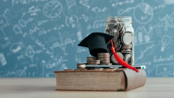 استشارية صحة نفسية توضح مفاتيح التفوق الدراسي وتحذر من خطورة المقارنة والمشتتات الرقمية