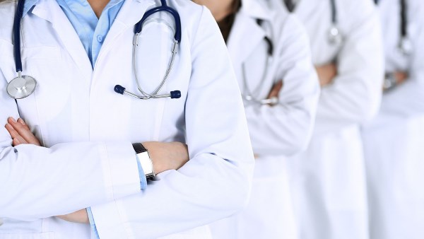 هدية للقطاع الطبي.. ماذا يعني زيادة متوسط حافز الإثابة بنسبة 50%