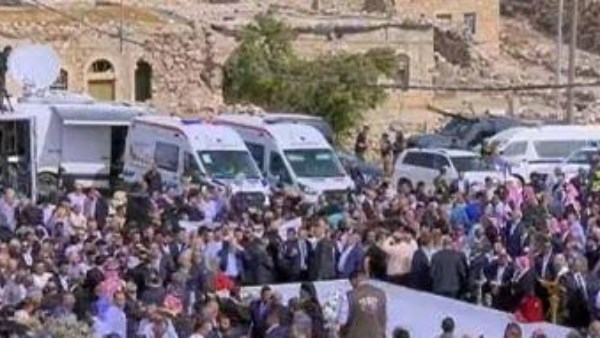 حضور رسمي وشعبي واسع بالأردن لتشييع ضحايا الهجوم الإرهابي في الكرك