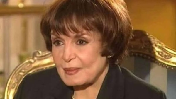 بحالة جيدة.. صفوت غطاس: سميرة أحمد أجرت عملية فى عينها أمس| خاص