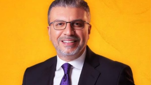 معجزة اسمها هدى| ولدت بالعظم الزجاجي وبتر نصف جسدها.. تعيش برئة واحدة وتربي طفلين ببيع المناديل