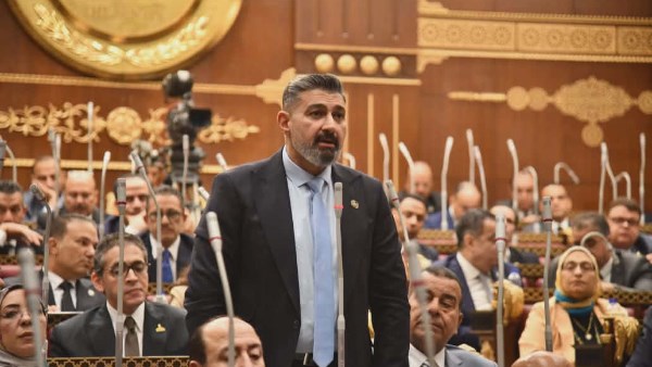 ياسر جلال يقترح أمام الشيوخ: القادرون يدفعون من 1% إلى 5% لحماية محدودي الدخل