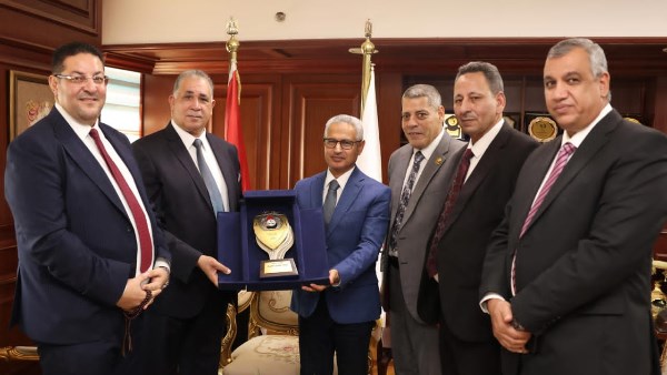 نقيب المحامين يجتمع مع مجلس نقابة محامي بني سويف لمناقشة عدد من الملفات
