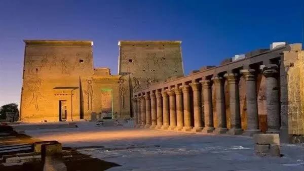 الأقصر تستعد للموسم السياحي .. تطوير الطرق والمرافق وتحسين الصورة الذهنية